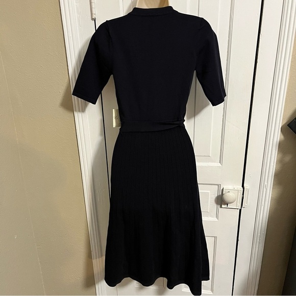 Eliza J Knit Surplice Dress Navy Blue Size 6 P1 - Picture 4 of 9